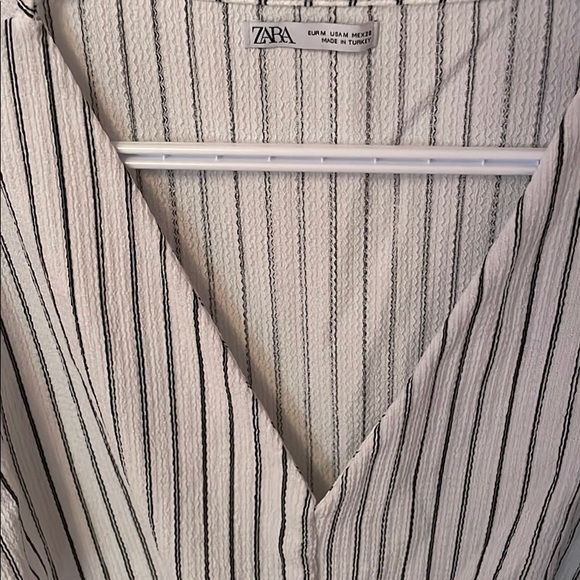 Cute Zara Work Top - Picture 2 of 4